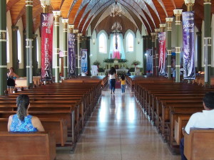 Inside the church between the 9 and 11am masses. The mass at 9 was full and it was overflowing out the doors at 11.