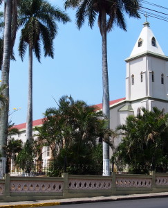 iglesia catolica: San Raphael de Arcangel en Atenas